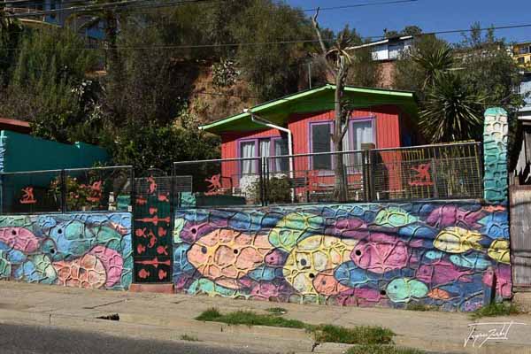 Photo du Chili, maison colorée à Valparaiso