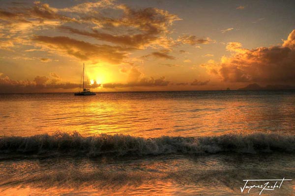 coucher de soleil sur la mer des Caraïbes, photo de la Martinique