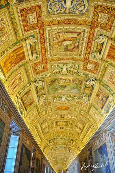 Plafond de la Galerie des Cartes au musée du Vatican