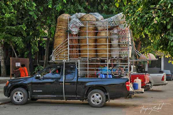 Pick up overloaded, Thailand picture