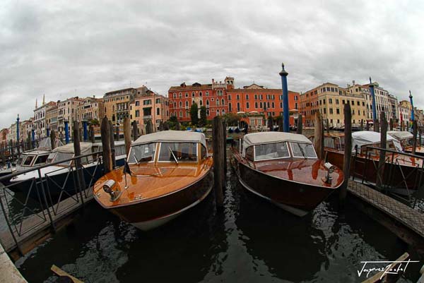 Boats and palaces on the Grand Canal of Venice