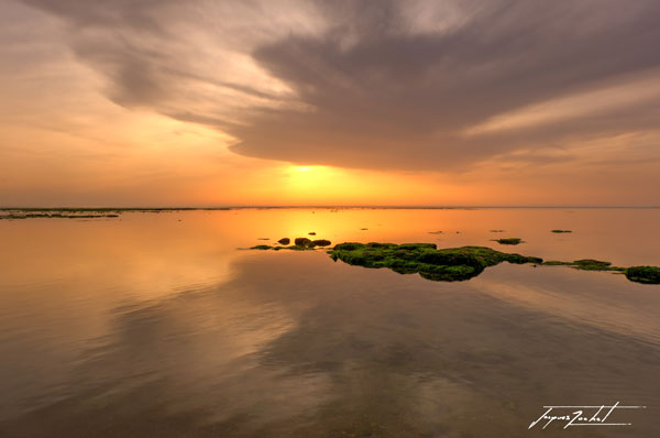 photographie de l'océan Atlantique, couché de soleil en mer