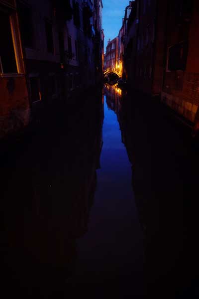 voyage à Venise, le soir dans les canaux